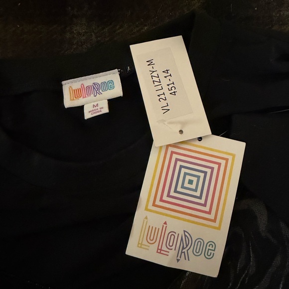 4/$15 LuLaRoe Black Rose Top - Picture 4 of 5